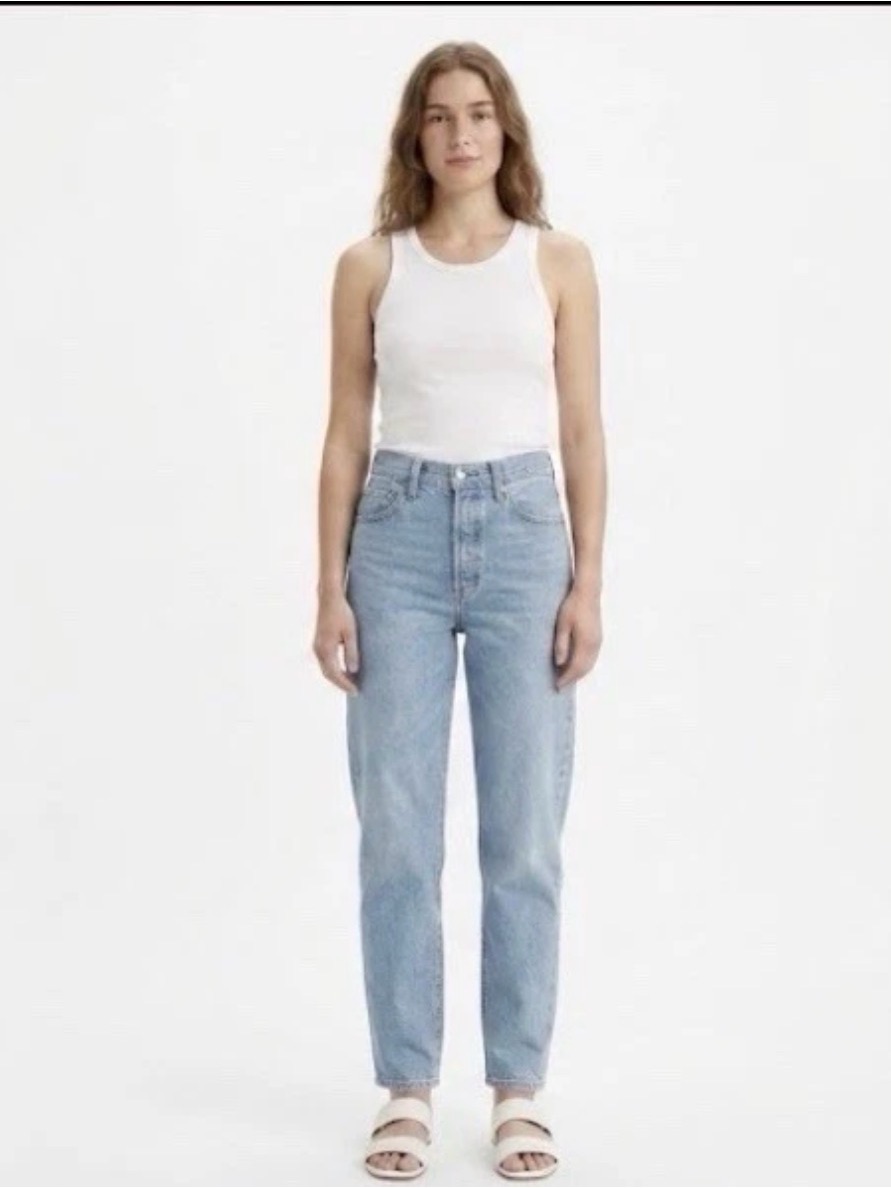 Vintage Levi's 521 High-Rise Tapered Jeans In Light Blue Wash Y2k- 28